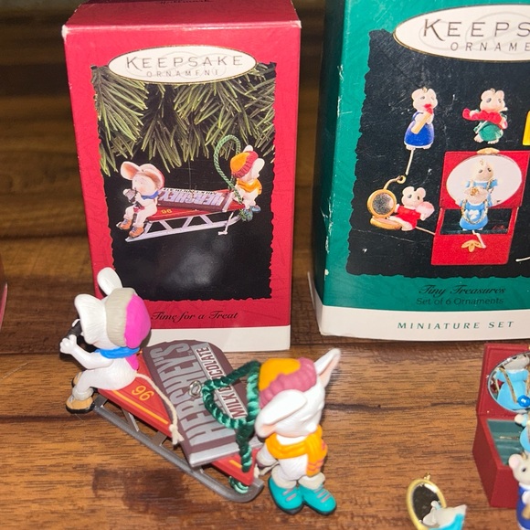 Hallmark • 3 Boxes • Tiny Mouse Treasures/ Time For A Treat/ Dad • Ornaments - Picture 6 of 16